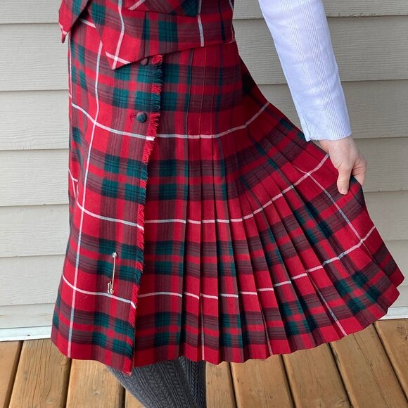 Vintage Kilt and Vest set Tartan skirt and Weskit Red Plaid - Picture 7 of 7